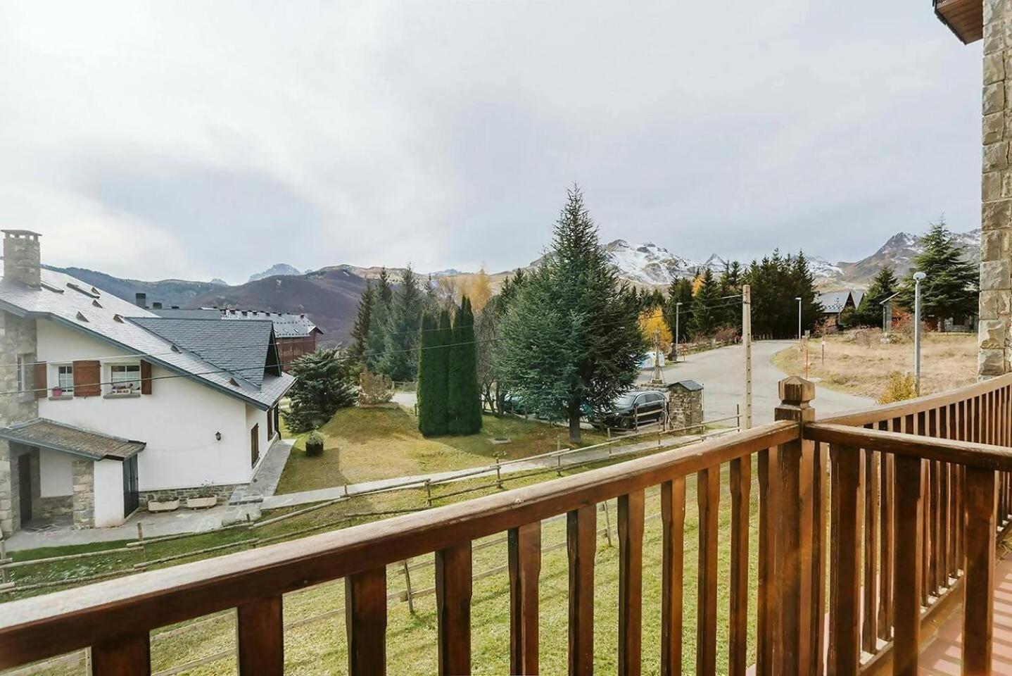 Olympia Tus Mascotas Son Bienvenidas Formigal Exteriör bild